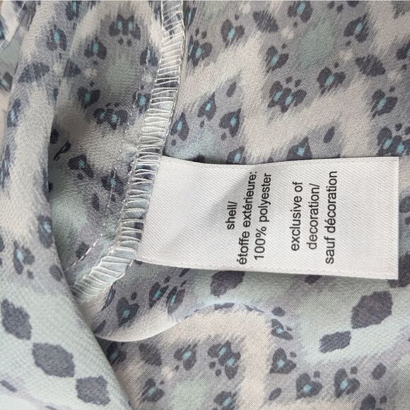 ⭐ 3 for $20 🌼 Studio Y Beaded Blouse - Picture 5 of 8